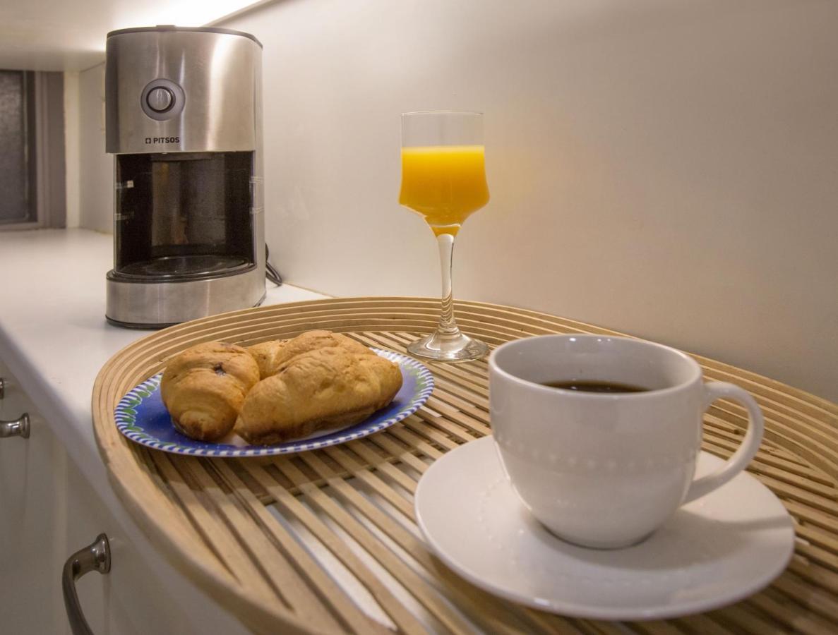 Cozy Apartment In Syntagma-Plaka By Ghh Athens Ngoại thất bức ảnh